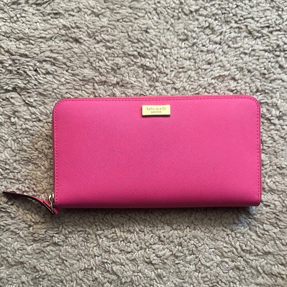 Kate Spade Fuchsia Wallet